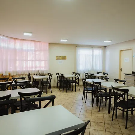 Hotel Nacional Service - Fácil acesso a Região da 44 e Rodoviária-3